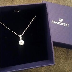 NEW SWAROVSKI SILVER NECKLACE WITH BOX